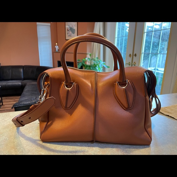 Tod's leather D-styling mini bowling tote - Picture 4 of 13